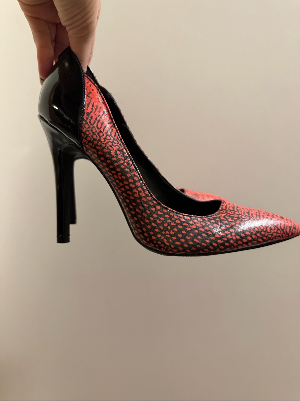 G by Guess Red and Black Leopard-Pattern Pointed Toe Pumps